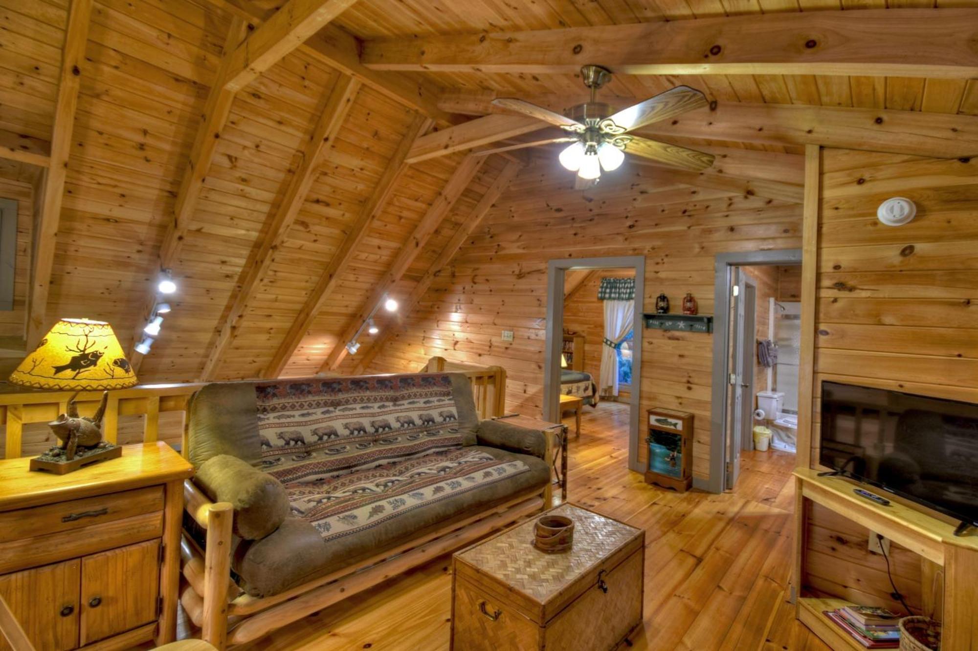K6 Lodge Gather Around The Firepit Soak In The Hot Tub And Splash In The Creek Blue Ridge Extérieur photo