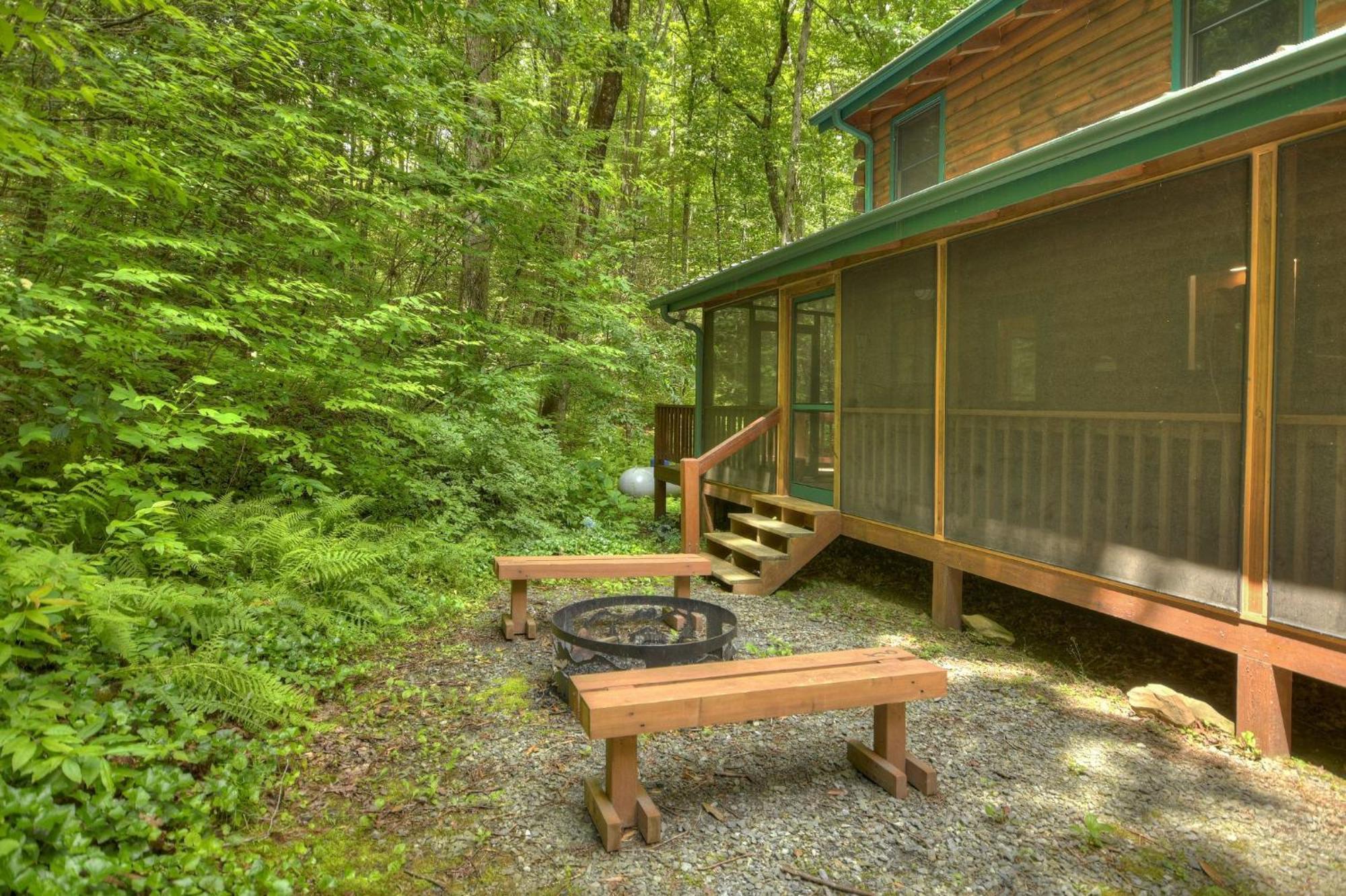 K6 Lodge Gather Around The Firepit Soak In The Hot Tub And Splash In The Creek Blue Ridge Extérieur photo